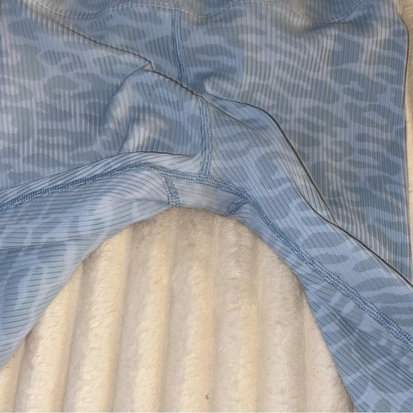 Carbon38 Blue and Gray Cheetah Patterned Leggings Size XS Ribbed - Picture 9 of 9